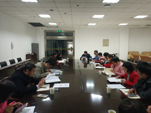 f9ad80723b9b4b0f9dfe18ee15dbe50f.jpg 会议现场.jpg