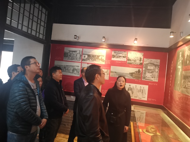 参观杨虎城将军纪念馆.jpg